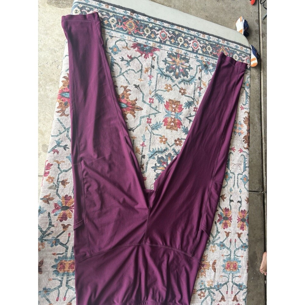 Motherhood Maternity Leggings XL Purple High Waisted Over The Belly Side Pockets